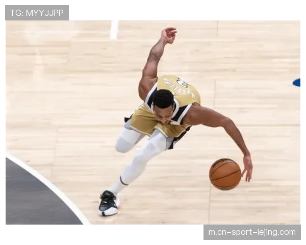 麦科勒姆挡拆后中距离稳定性 老鹰半场进攻多一可靠选择